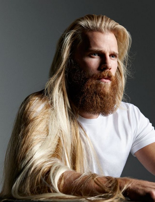 Cheveux longs + Barbe pleine - coupe de cheveux homme