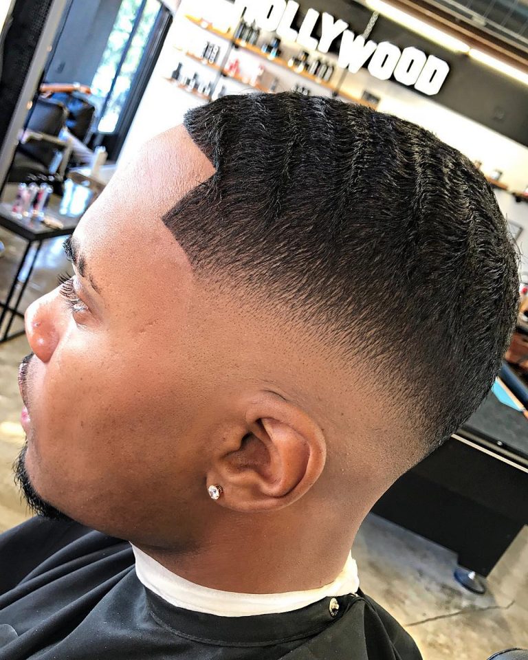 Texture courte et front en angle