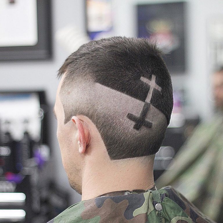 Motif de nuque sur coupe courte