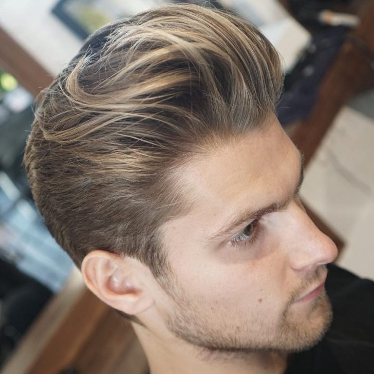 Grand pompadour texturé - Coupe de cheveux homme