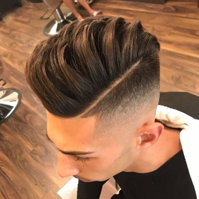Side Part Pompadour Texturé - Coupe de cheveux homme