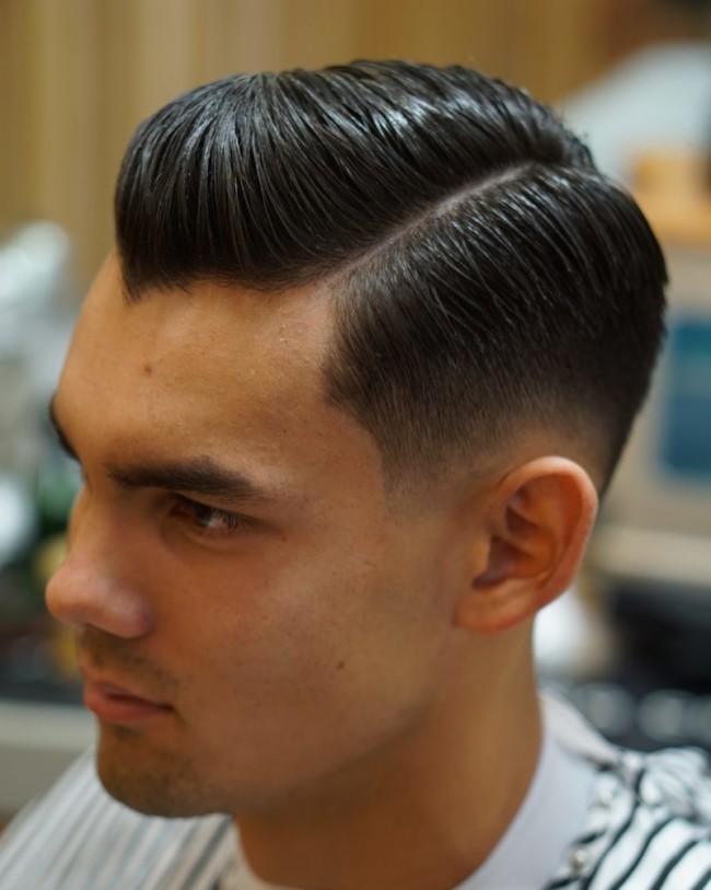 Side Part Pompadour - Coupe de cheveux homme