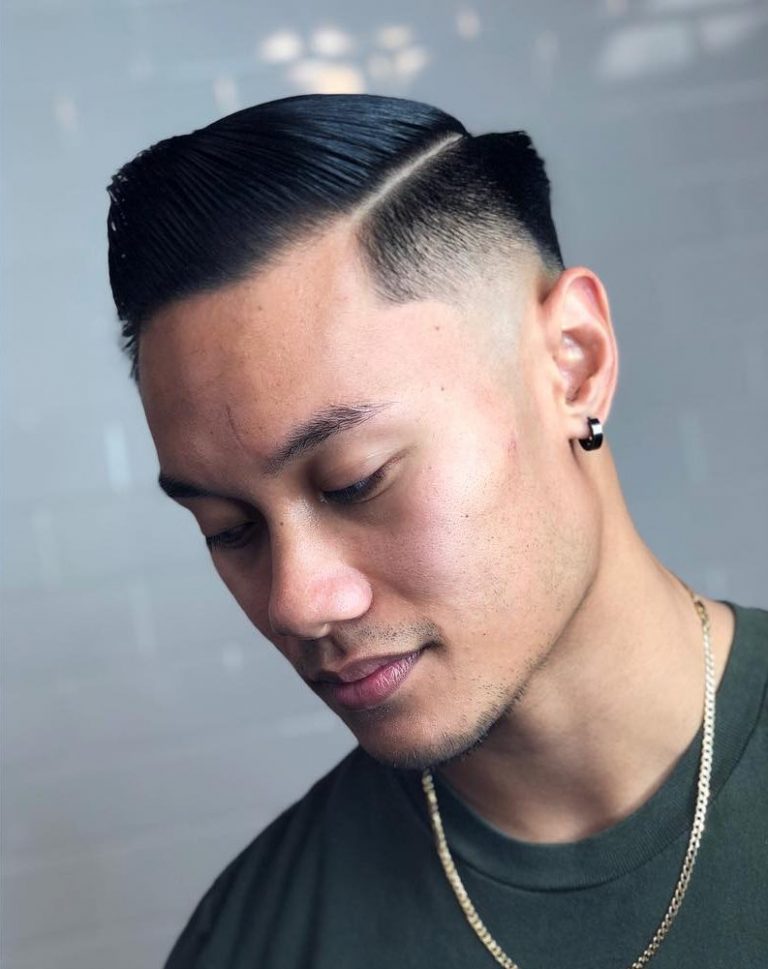 Side Part Comb Over + Dégradé moyen