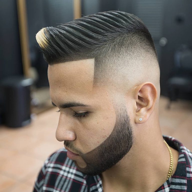 Comb Over Pompadour + Dégradé à blanc haut