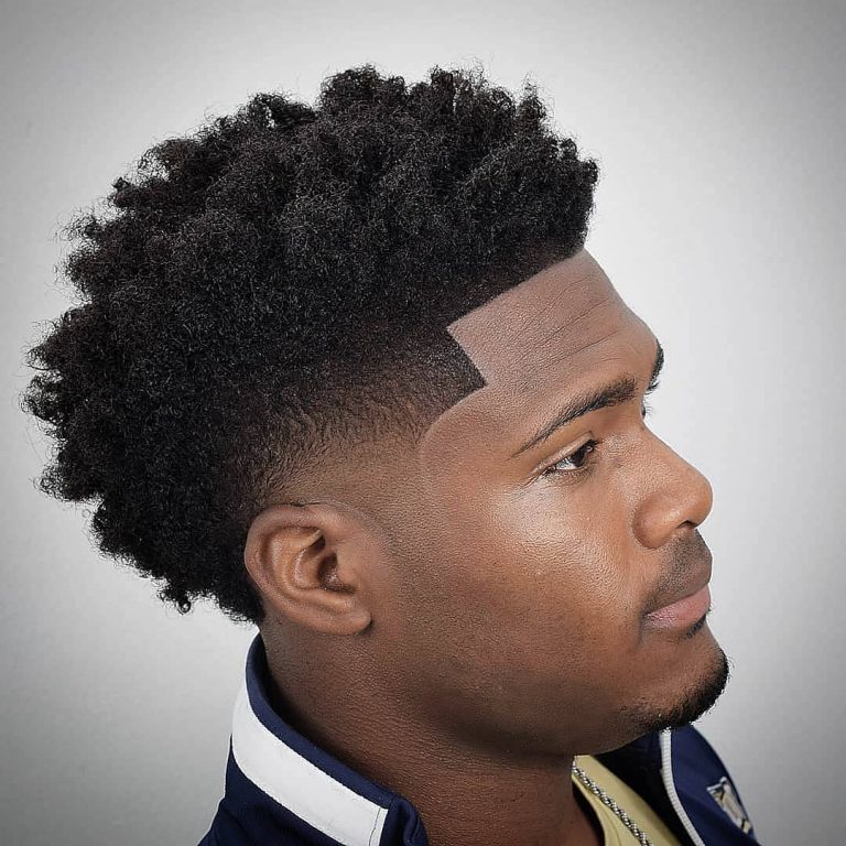 Afro Désordonné + Dégradé aux tempes + Contours